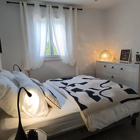 Avec Piscine Privative, Domaine Prive Du Capitou, Frejus
