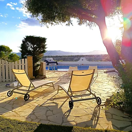 Avec Piscine Privative, Domaine Prive Du Capitou, * Frejus